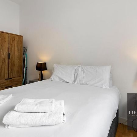 Smythen St, 2 Bed Apartment With Balcony 엑서터 외부 사진